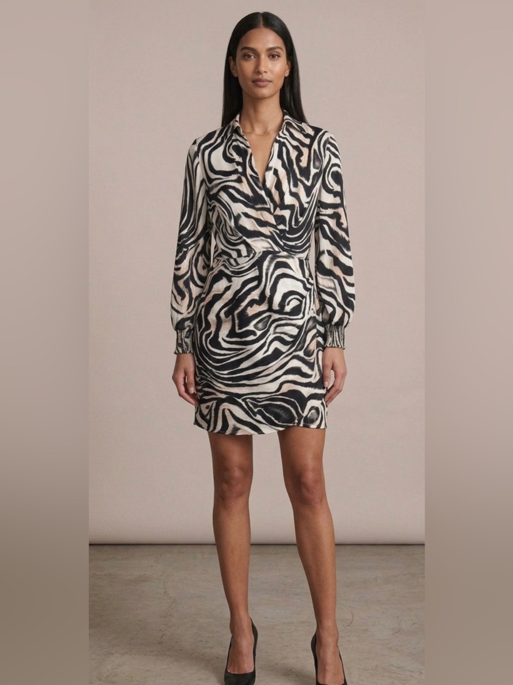 Anthropologie dress Zebra Print Long Sleeves V Neck Collard Size 14 Lined